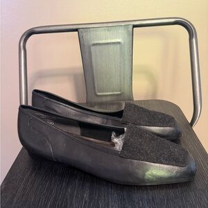 Enzo Angiolini Black and Charcoal Felt Top Women's Flats